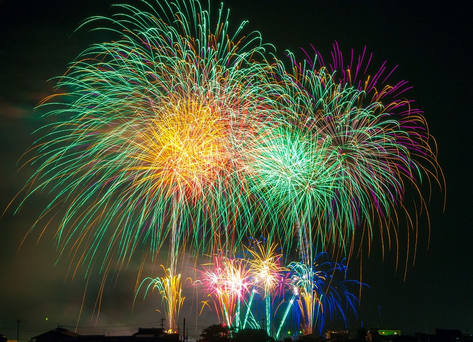 fireworks-180553_960_720