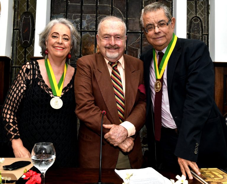 _DSC6134 - Silvana Gontijo , Ricardo Cravo Albin e Flavio Marinho - PEN CLUBE - Março 2023 - CG