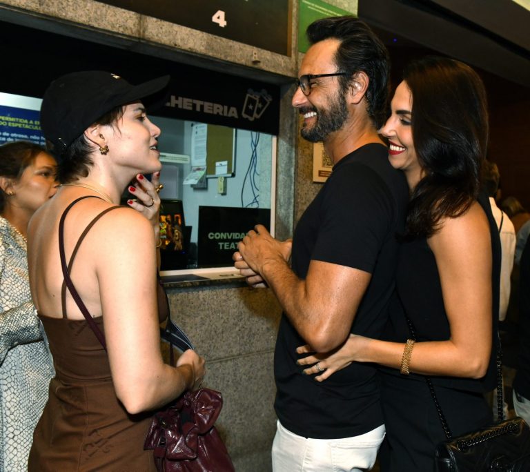 _DSC8672 - Leticia Colin, Rodrigo Santoro e Mel Fronckowiak - Março 2023 - CG