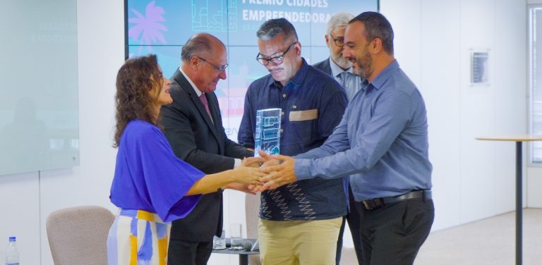 Foto 1 premiação Fábrica Social