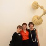 Sara e sua filha Bárbara Venosa com Anita Schwartz