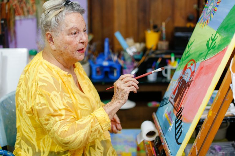 Artista alagorana Tânia de Maya Pedrosa