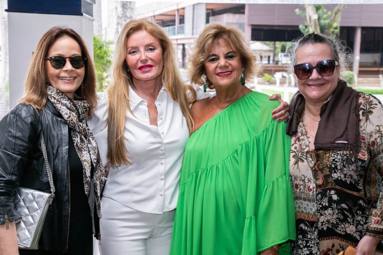 Gisela Brandão, Lidia Valencie, Rosana Rodrigues, Adriana Darling-1