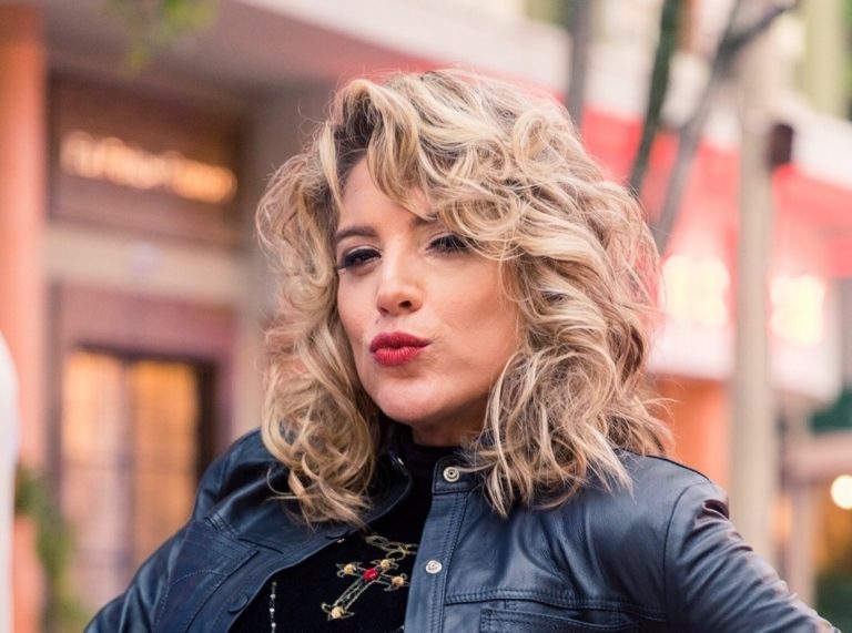 danni-carlos-volta-a-tv-em-verao-90-com-versao-brasileira-de-madonna-1555619934017_v2_1x1