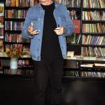 _DSC2121 - Edney Silvestre - Livro - CONTESTADORES - SET 2023 - CG - Copia