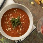 Restaurante La_Creme aveludado de tomate com castanha de caju e hortelã_credito Rodrigo Azevedo_02