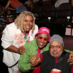 Ailton Graça entre Cacau Protasio e Jorge Aragão