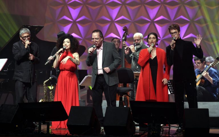 Zé Renato, Vanessa Moreno , Edu Lobo , Mônica Salmaso e Ayrton Montarroyos