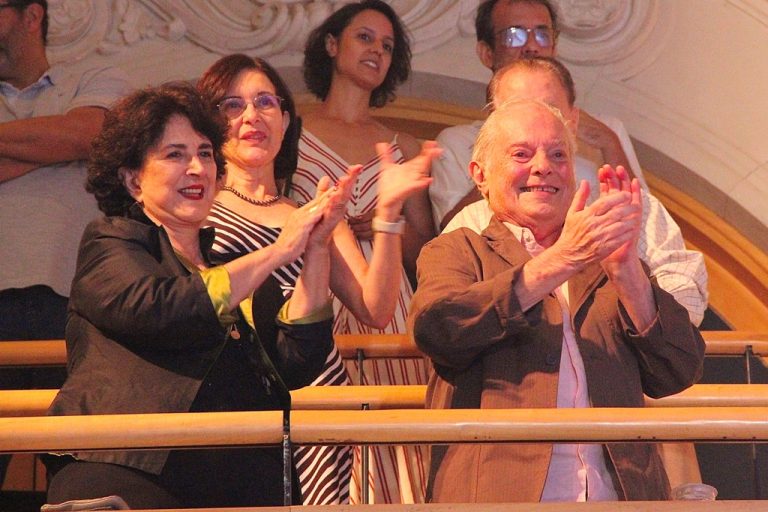 Olivia e Francis Hime