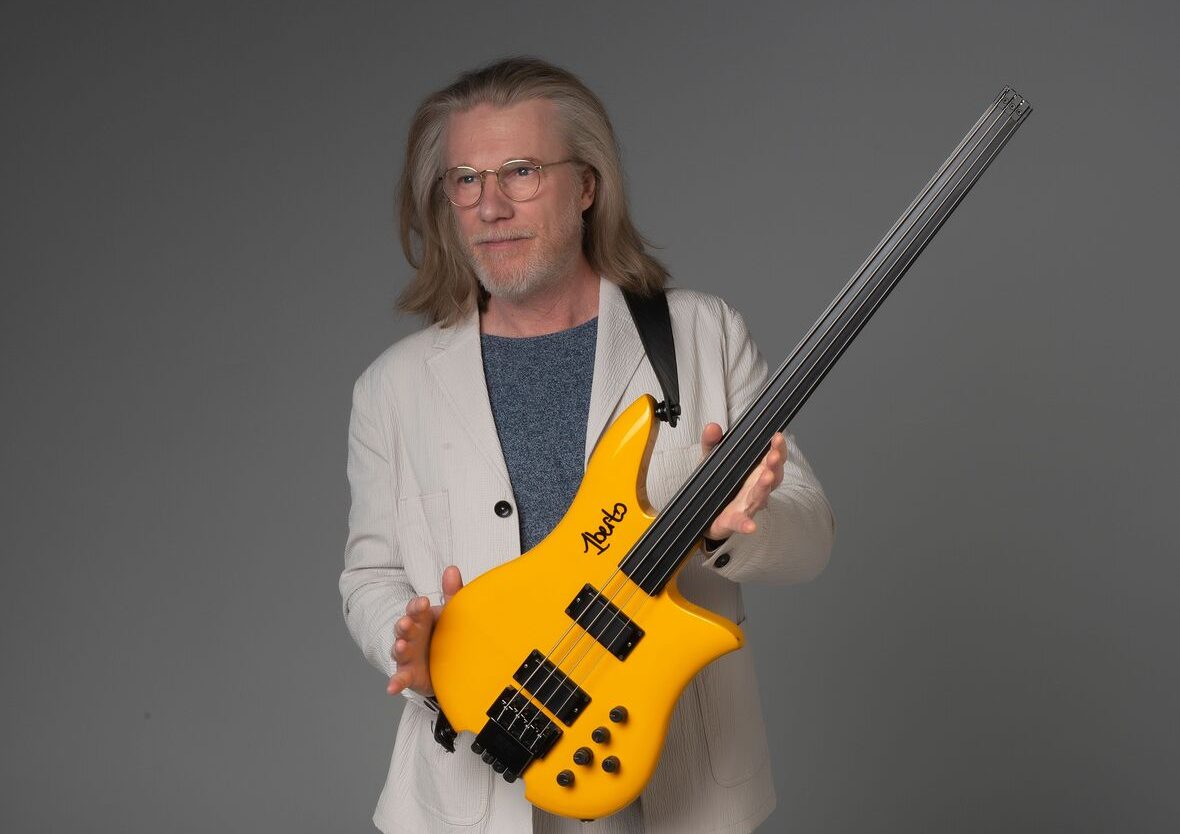 Humberto Gessinger Lança “Quatro Cantos de um Mundo Redondo” em Show no Rio de Janeiro