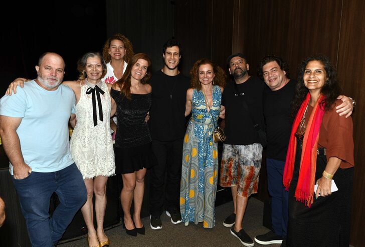 Equipe da peça A INQUILINA