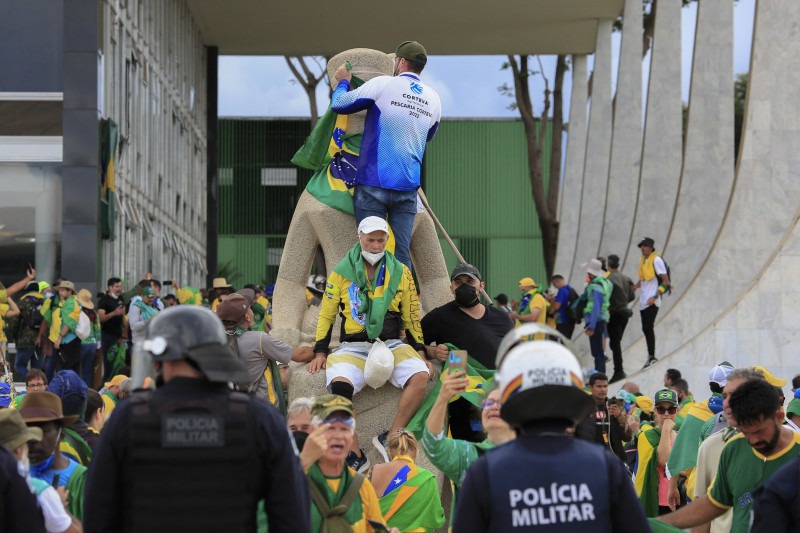 Um ano da tentativa de golpe: reflexões sobre 8/1/2023