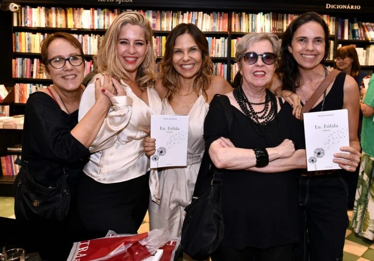 DSC3113-Cristina-Camargos-Claudia-Süssekind-Mariana-Marinho-Glaucia-Camargos-e-Renata-Richard-MARÇO-2024-CG-768x535