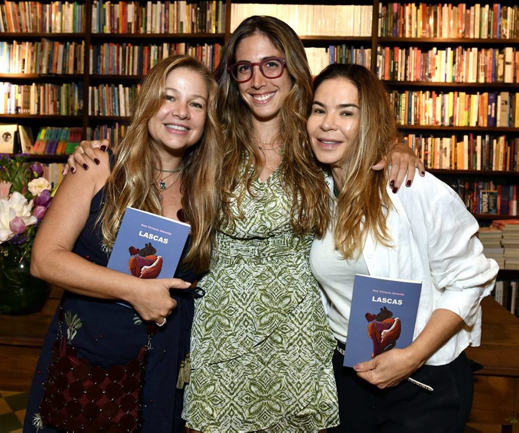 Alessandra Curvelo, Ana Victoria Almeida e Daniele França