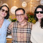 Vinicius Fernandes entre Jaqueline Vergara e Joana Maria Teixeira