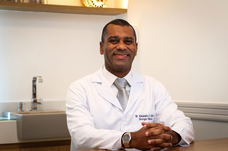 Dr Alexandre Carvalho3_Foto Leo Marinho (1)
