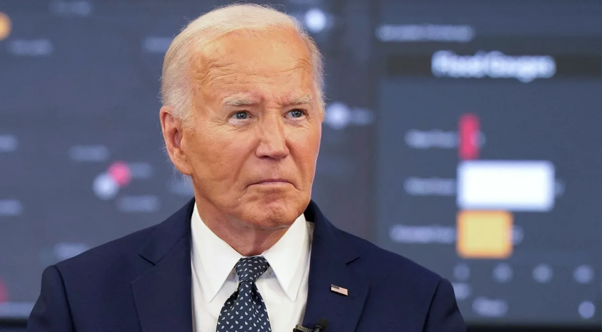 2024-07-02T235236Z_1_LYNXMPEK610Z2_RTROPTP_4_USA-BIDEN