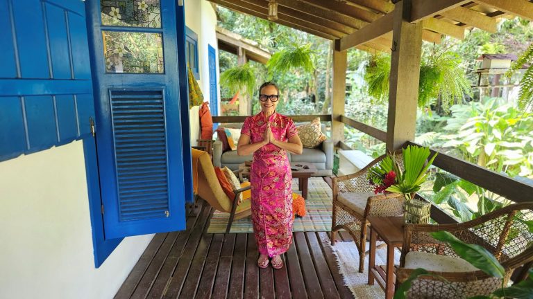 Chef Anna Paula Barreto prepara jantar chinês na Casa das Meninas Charcutaria