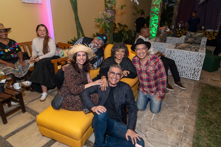 Fabio Judice, Jorge Aragão. Alcione Ana Paula Araújo e Helter Duarte
