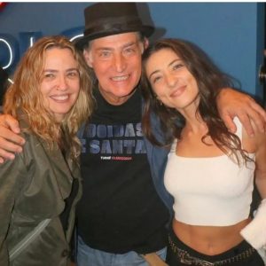 Giuseppe Oristanio com a mulher, Silvana e a filha Julia