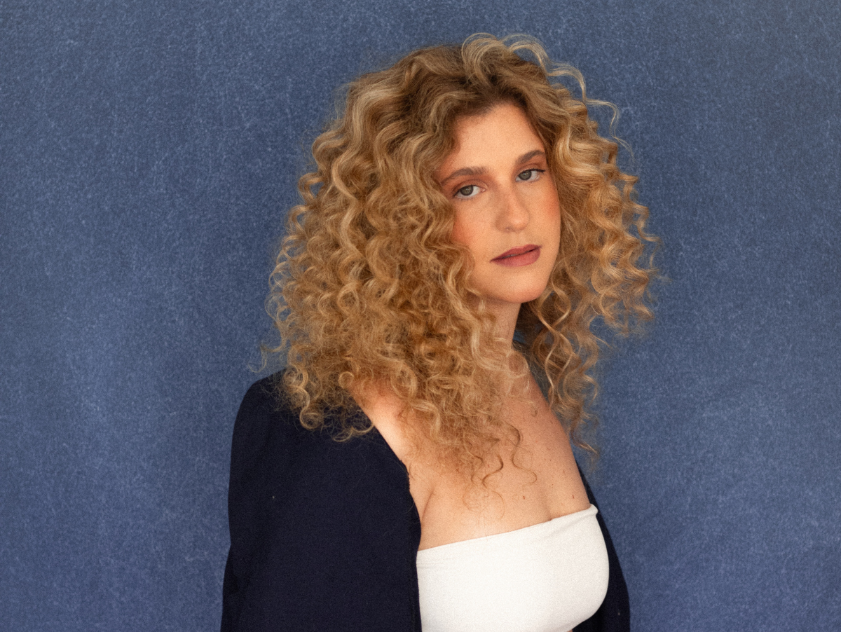 rebeca-cantora-divulgacao-2