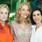Ana de Paula entre Lea e Ester Nigri