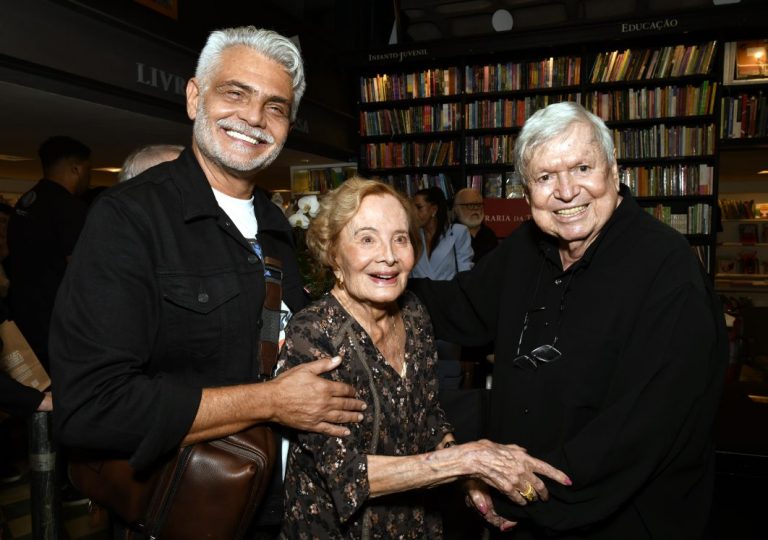 Tárcisio Filho, Glória Menezes e Boni