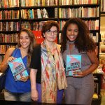 Sonia Rodrigues entre atrizes Maria Julia Alves e Nubia Mauricio