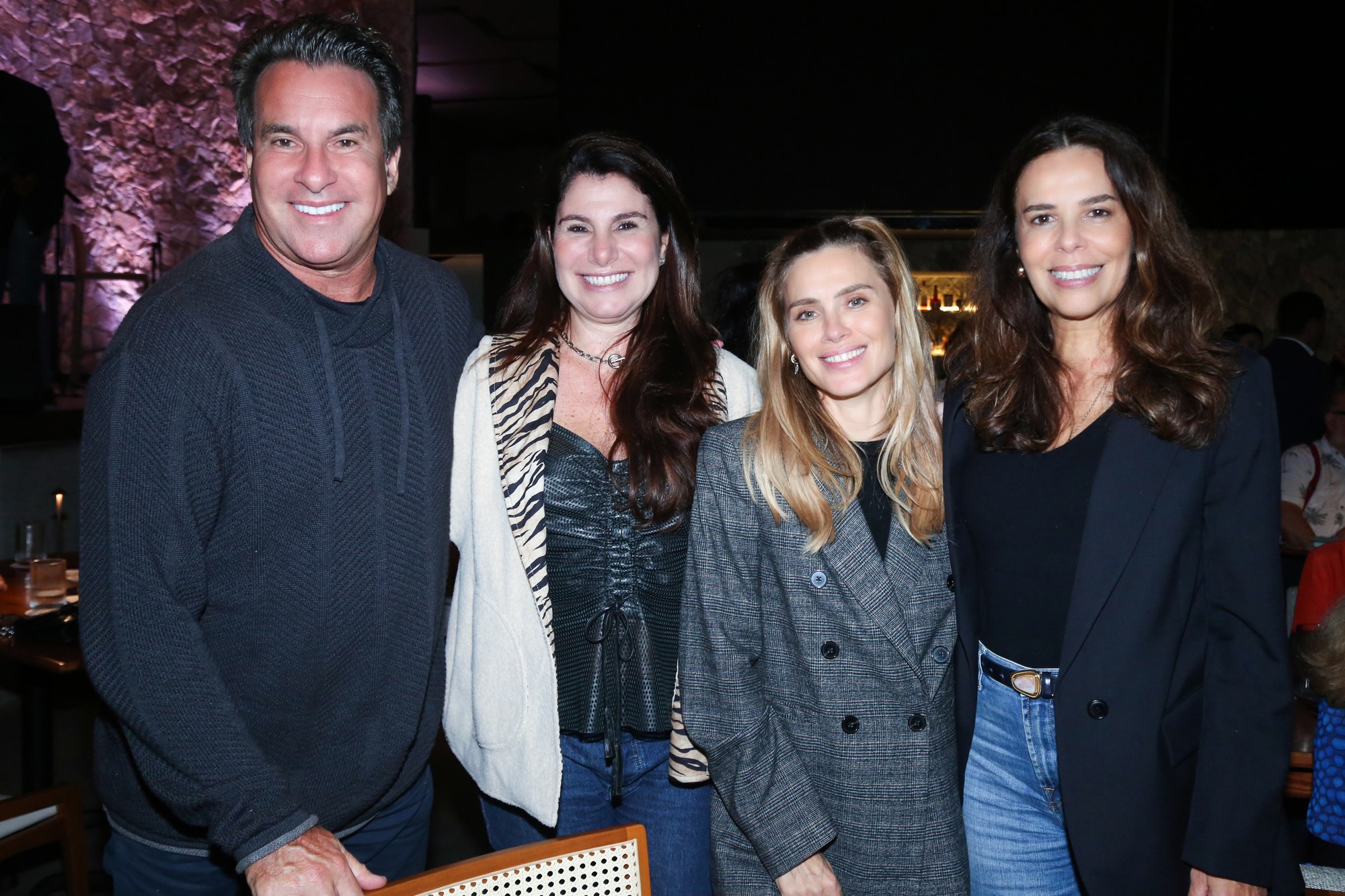 Rodrigo Paiva, Bia Biolchini, Carolina Dieckmann e Vanessa Bueno
