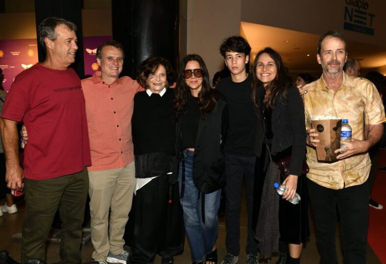 _DSC7027 André e Pedro Buarque , Heloísa Teixeira , Adriana Varejão , Anônio Buarque , Juliana Maradei e Lula Buarque - OUT 2024 - CG