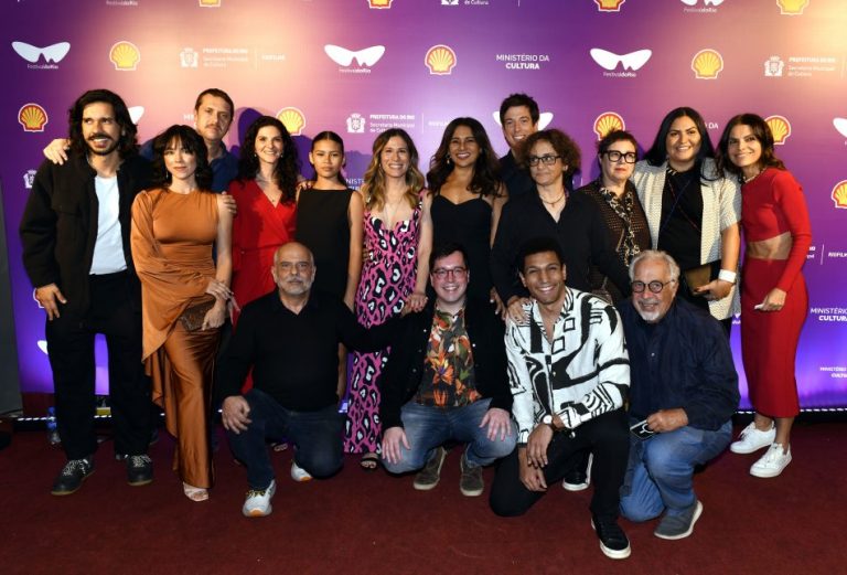 _DSC7426 Equipe e Elenco do Filme MANAS - Festival do Rio - OUT 2024 - CG