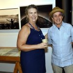 Claudia Roquette Pinto e o curador João Farkas