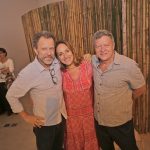 bel queiroz entre vik muniz e afonso tostes