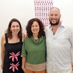 raquel rodrigues, claudia noronha e pablo leon de la barra curador museu guggenheim