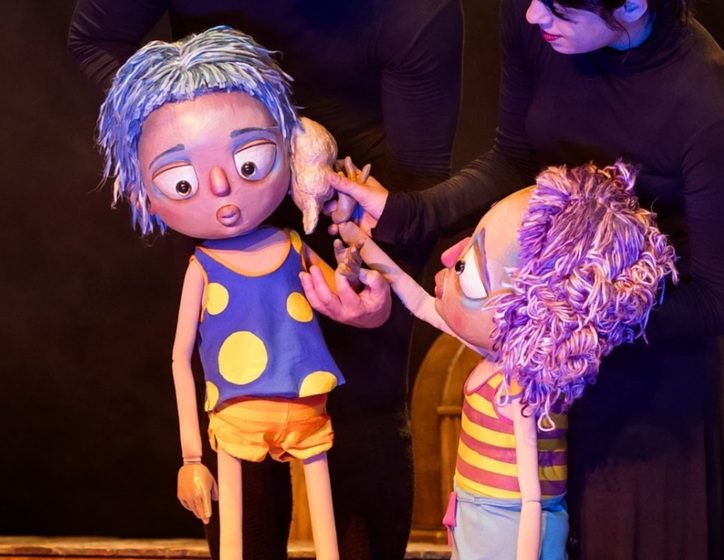 Pelos Olhos de Violeta