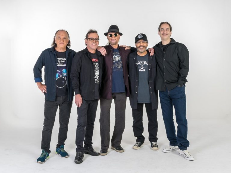 The Fevers celebram 59 anos de carreira com show especial no Teatro Rival