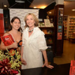 A assessora de imprensa Beatriz Caillaux com a artista Bea Machado