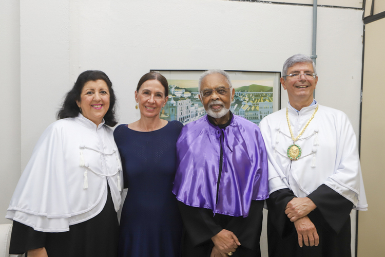Cássia turci, Flora Gil, Gilberto Gil e Reitor UFRJ Roberto de Andrade Medrionho
