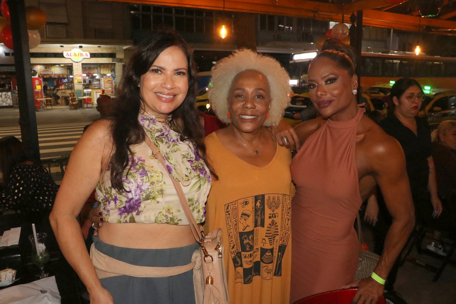 Isadora Ribeiro Dhu Moraes Adriana bombom