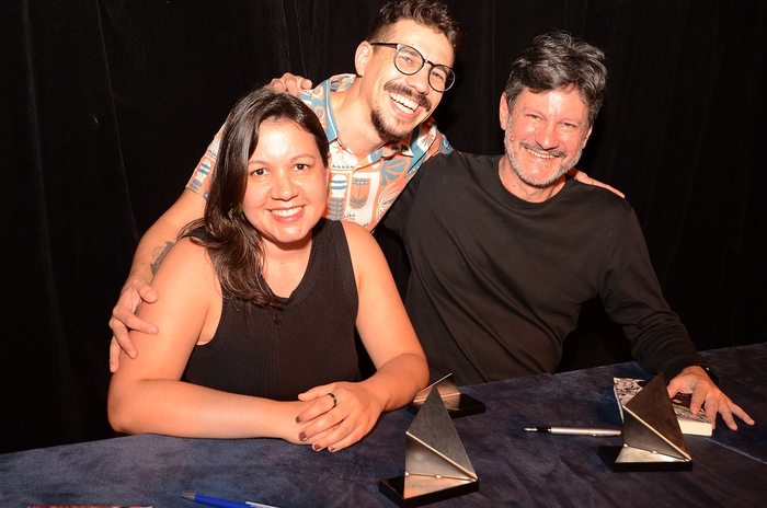 Os premiados Patricia Lima, Matheus Rodrigues e Ricardo Maurício Gonzaga