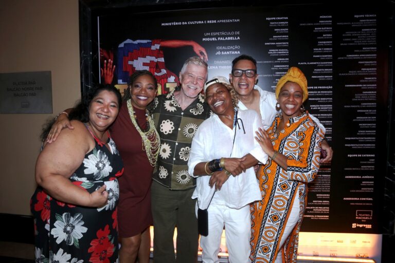 Juju Ferreirah, Analimar Ventapane, Miguel Falabella, Mart'nalia, Martinho Antonio e Maira Freitas_1