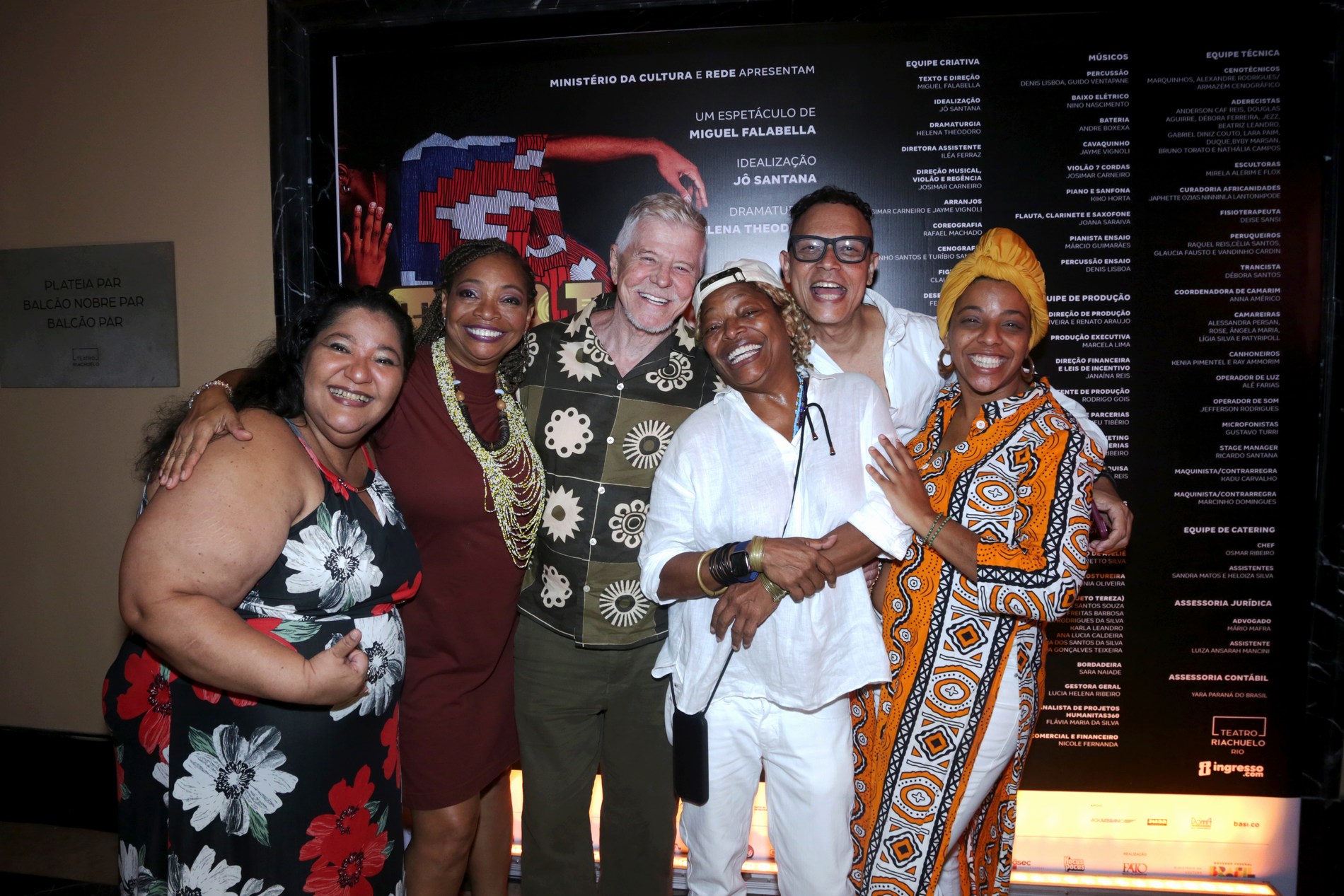 Juju Ferreirah, Analimar Ventapane, Miguel Falabella, Mart'nalia, Martinho Antonio e Maira Freitas_1