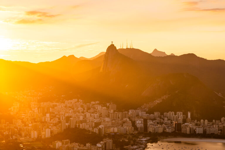 Freepik_beautiful-panorama-rio-de-janeiro-sunset-brazil-sugarloaf-mountain