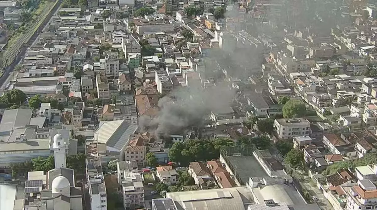 incendio-maximus-confeccoes-ramos-fabrica-fantasias-carnaval-rio-de-janeiro-3