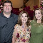 Sylvia de Castro entre filhos Paulo e Ana Luiza