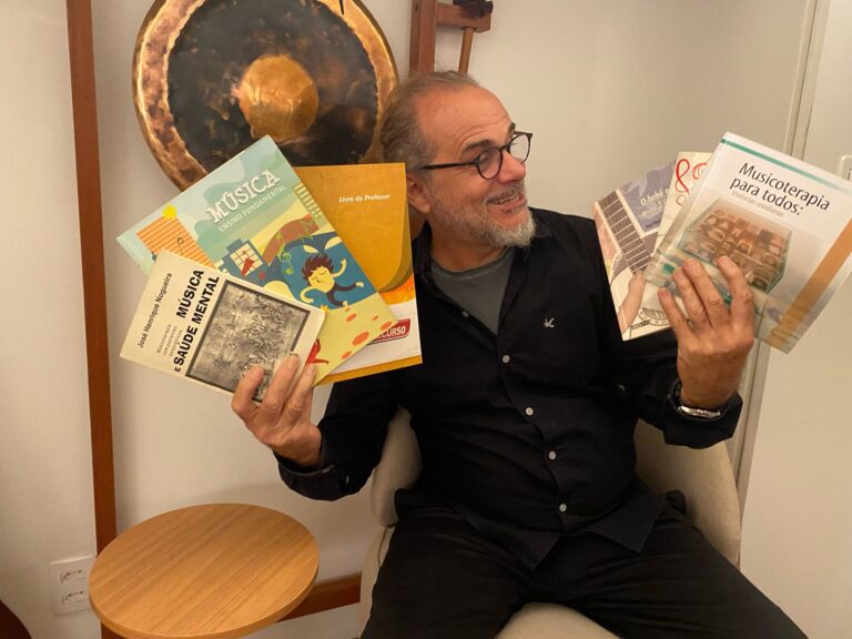 José Henrique Nogueira lança o livro 'Musicoterapia para todos Vivências cotidianas' (7)