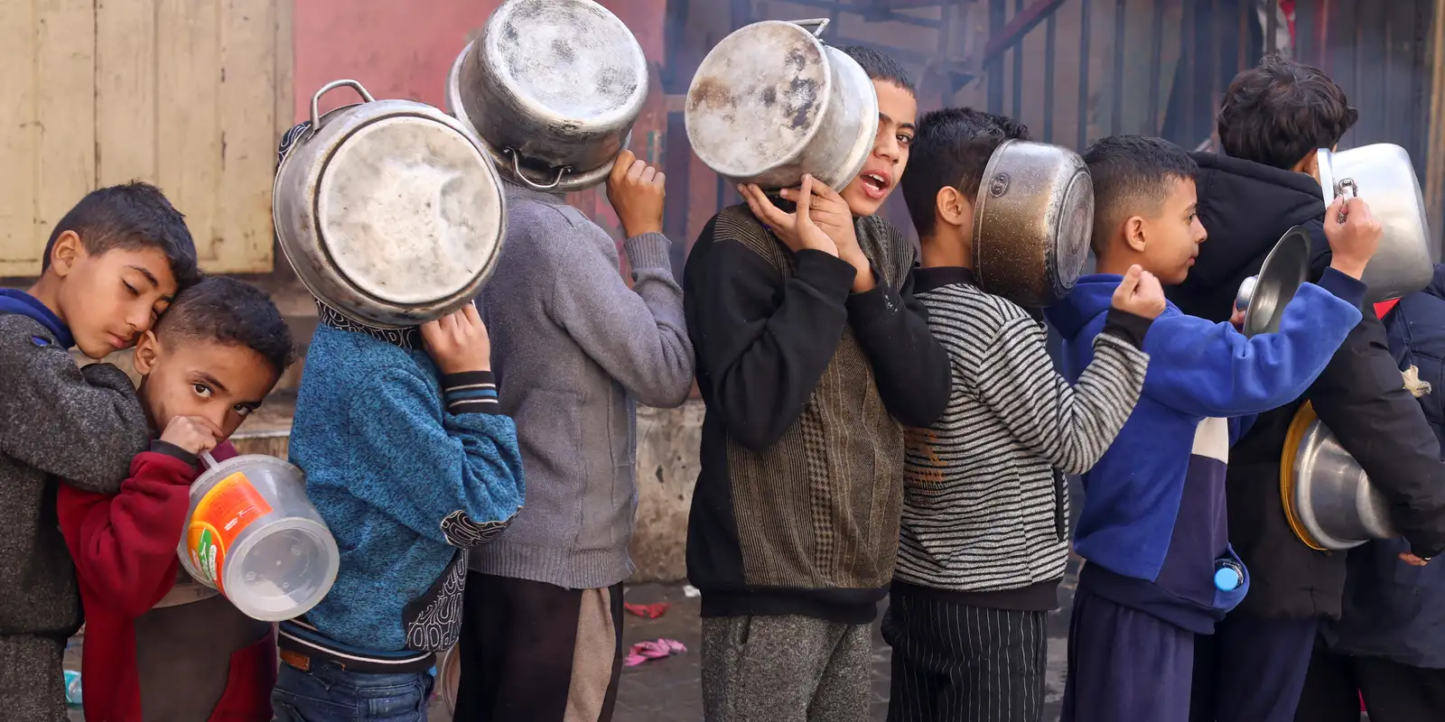 2023-12-20t201733z_1_lynxmpejbj0of_rtroptp_4_israel-palestinians-gaza-hunger