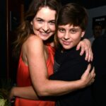 Claudia Abreu e seu filho caçula Pedro Henrique Abreu