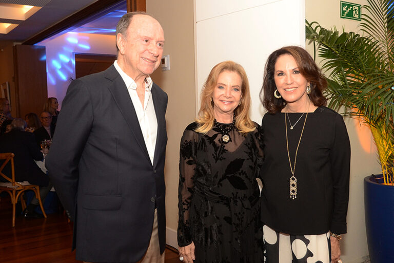 João Elisio Ferraz de Campos,Titina Wellington e Regina Martelli