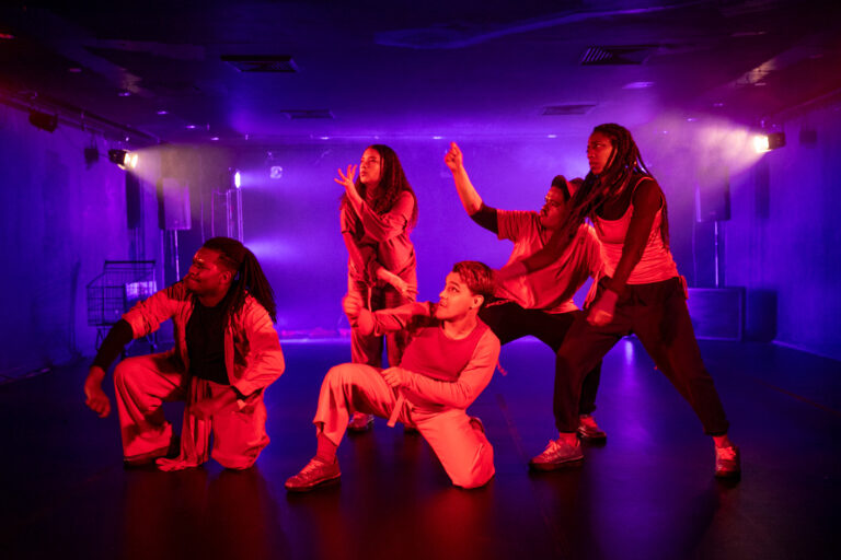 Movimento de Escuta 1 Cred Paula Kossatz